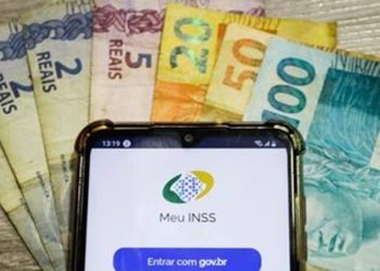Tesouro libera antecipação do 13º salário a aposentados e pensionistas do INSS