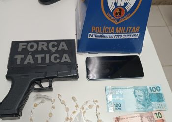 Polícia apreende drogas e simulacro de arma na Vila Landinha