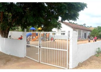 Escola Municipal Cabeceira de Santo Antônio no Córrego do Bagaço passa por reformas