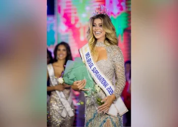 Eduarda Braum de Afonso Cláudio fatura concurso nacional de miss