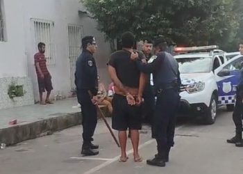 Homem que causava tumulto na rua da feira é detido pela Guarda Municipal