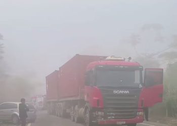 Neblina Provoca Engavetamento na ES-080: Motoristas Escapam Ilesos