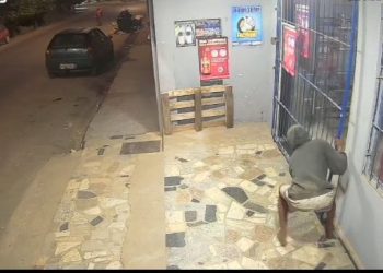 Adolescente é Detido Após Arrombar Loja e Furtar Whisky em Barra de São Francisco