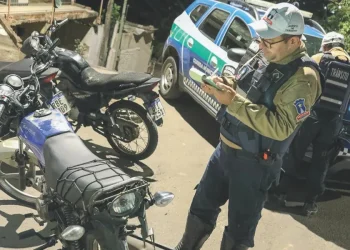 Fiscalização contra motos barulhentas aplica 3 mil multas no ES