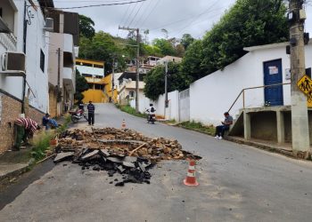 PREFEITURA AGE RÁPIDO: RUA É RECUPERADA APÓS REIVINDICAÇÃO DE MORADORES