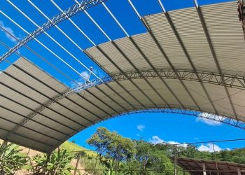 Reforma da quadra do distrito de Monte Senir está avançada