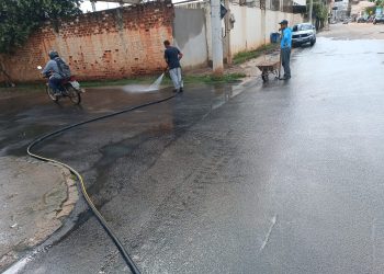 Agilidade da gestão municipal garante rápida limpeza após enchente em Barra de São Francisco