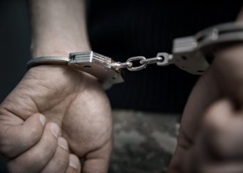 Prisão na rodoviária: PM de Barra de São Francisco captura foragido antes de embarque interestadual