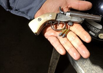 Ação rápida da Força Tática do 11º BPM retira arma de fogo de circulação e reforça segurança em Barra de São Francisco