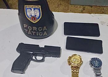 Força Tática apreende drogas, simulacro de arma e recupera moto roubada na zona rural de São Gabriel da Palha