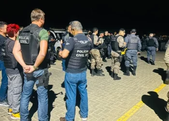 Operação ‘Tempo Fechado’ prende investigados por homicídio e tráfico em Piúma