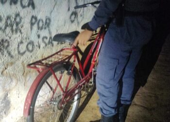 Ação rápida da Polícia Militar resulta na prisão de suspeito e recuperação de bicicleta furtada em Barra de São Francisco