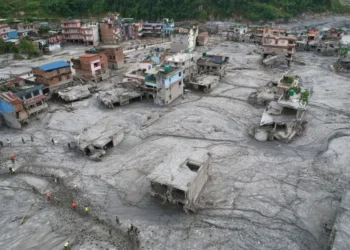 Autoridades fazem alerta:Mortes na China e Nepal ultrapassa 800