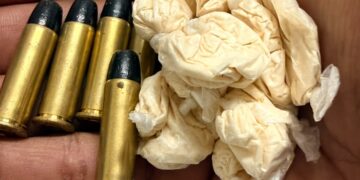 PM do 11º Batalhão prende suspeito por tráfico e apreende drogas, dinheiro e munições durante festa em Barra de São Francisco