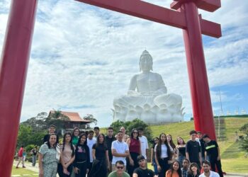 Alunos de Barra de São Francisco vivem aula especial de arte e cultura